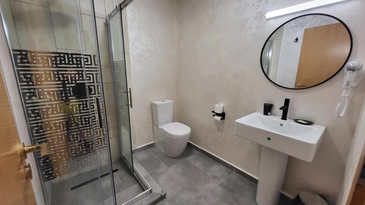 Aparthotel Boutique Global Braşov Esterno foto