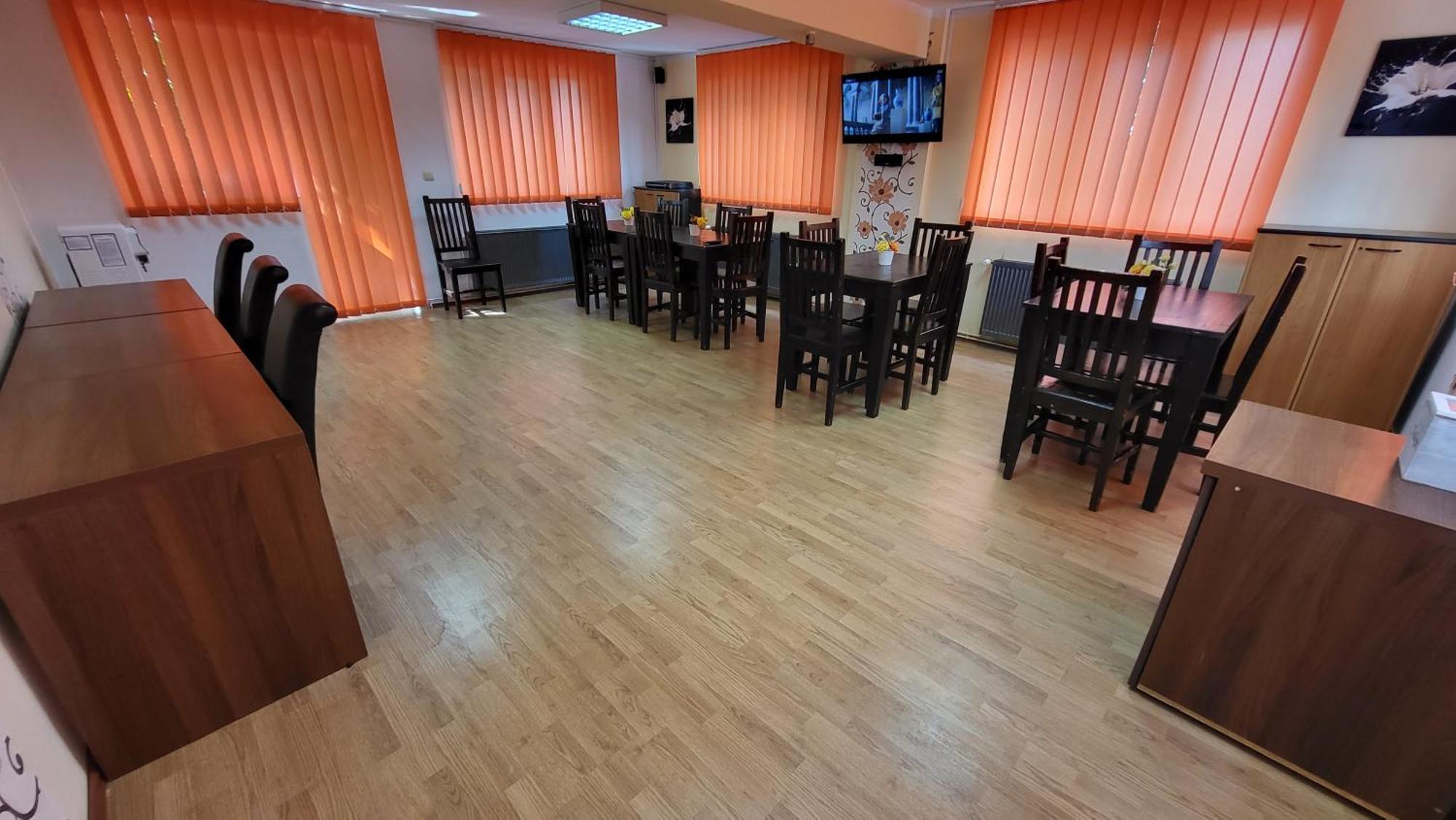 Aparthotel Boutique Global Braşov Esterno foto